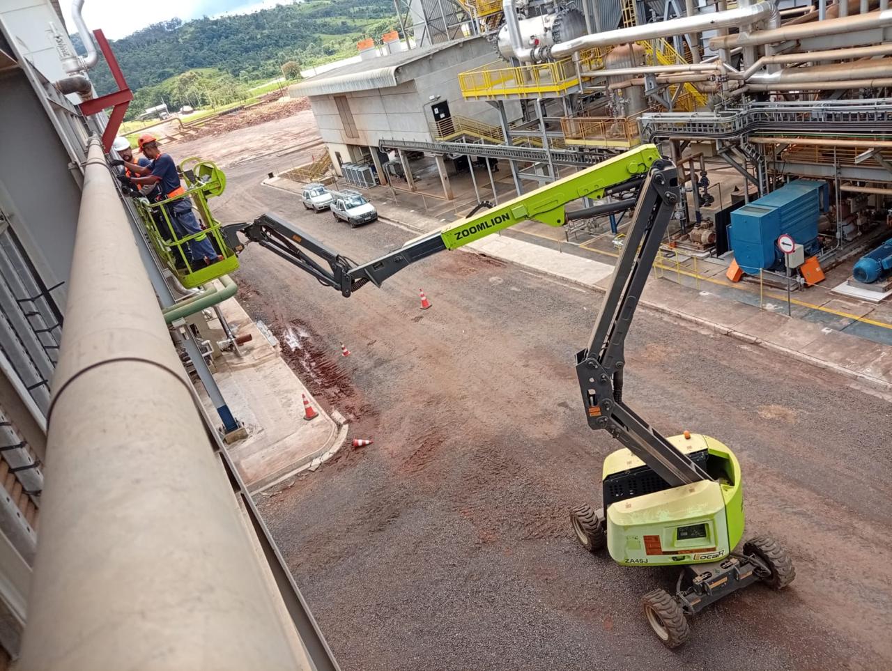 Trabalho externo especializado — rebobinamento de motores elétricos Resoluto